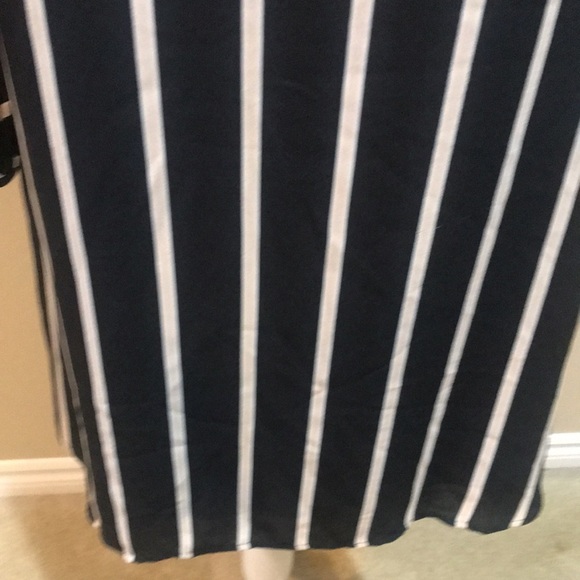 LOFT Black and Tan Striped Dress w/Puffed Side Rounded Hem and Lining-SP - Picture 7 of 7
